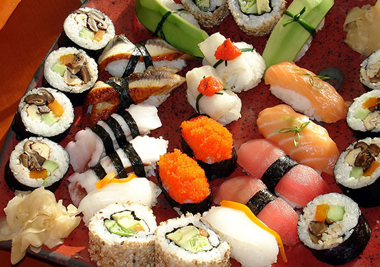 sushi_vs_rolly.jpg